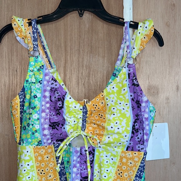 Salt + Cove Juniors' Plus Size Printed Flyaway Tankini Swim Top size 0 - Picture 7 of 12